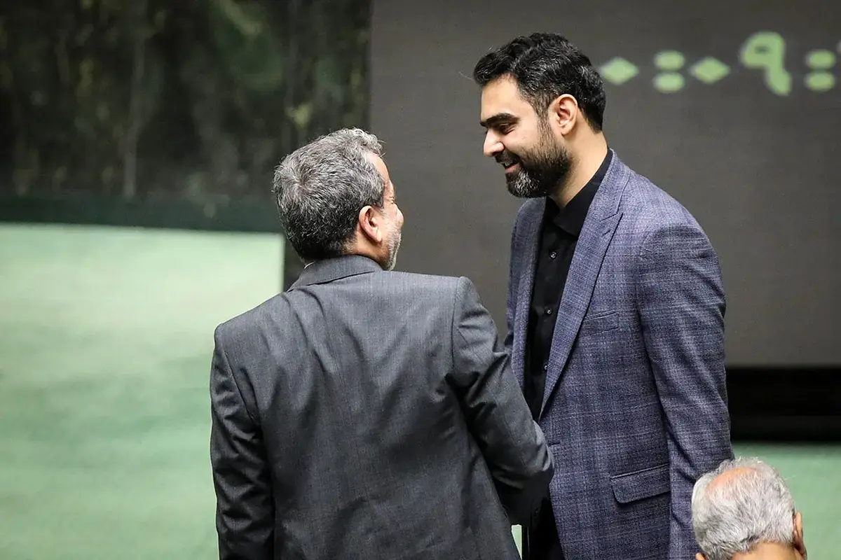 توئیت جنجالی امیرحسین ثابتی برای مذاکره با  آمریکا/ ۵۰۰ میلیارد دلار به ایران بدهد، باز مشکلی حل نخواهد