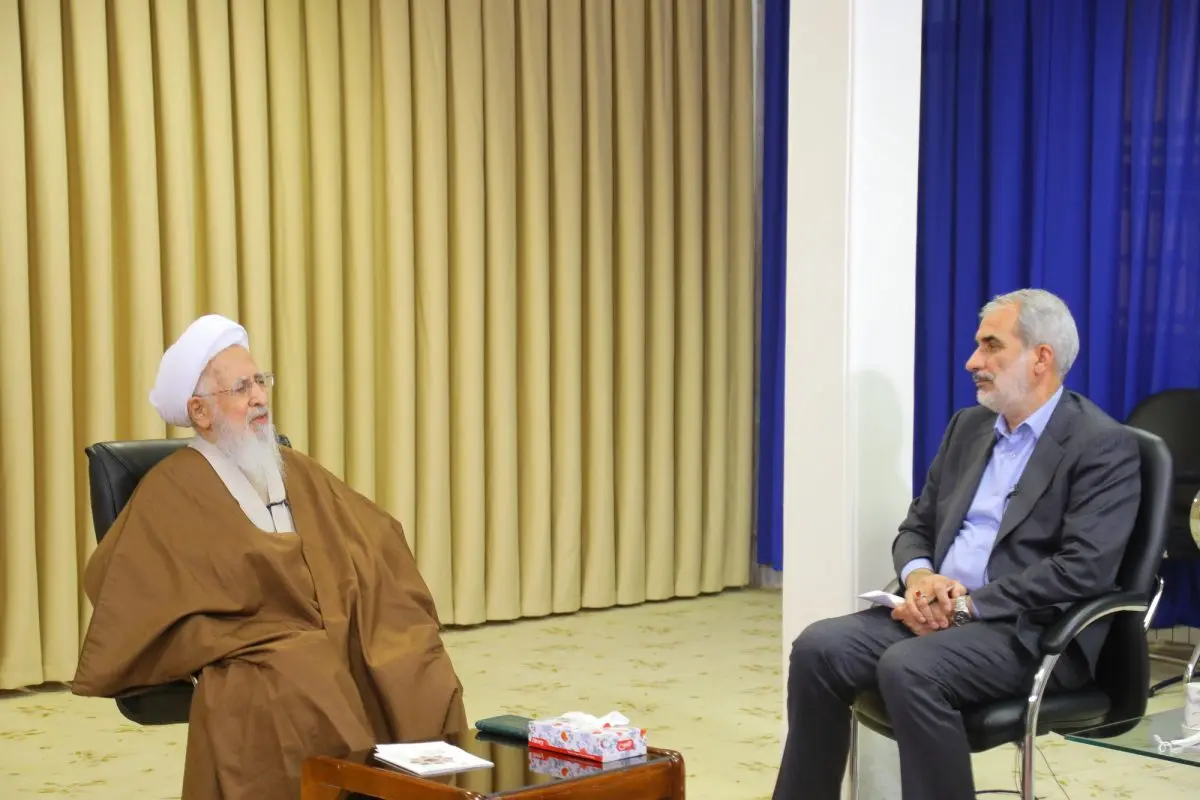 اعتراض و واکنش تند یک مرجع تقلید به عدم شناسایی منشا مسمومیت دانش آموزان / رعب آور است