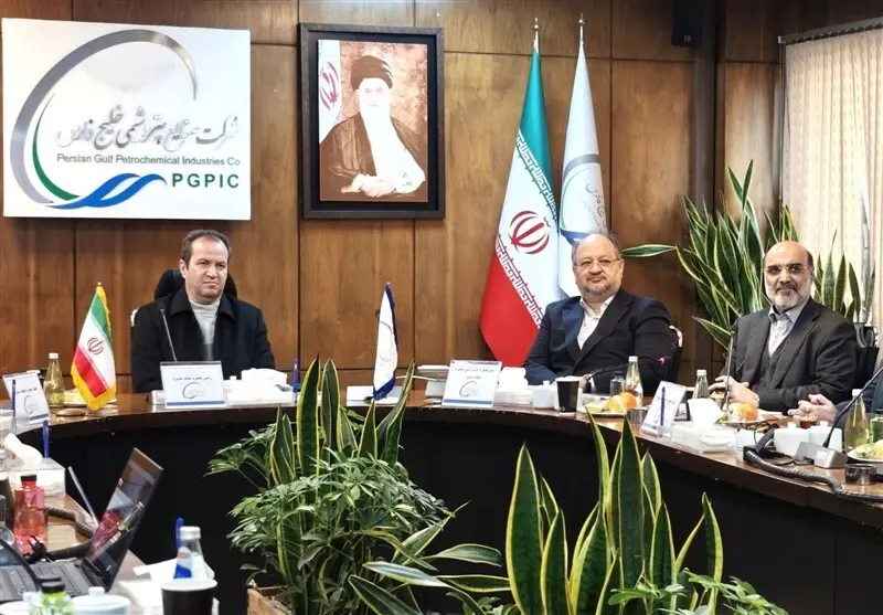 مدیرعامل هلدینگ خلیج فارس انتخاب شد + عکس                      

