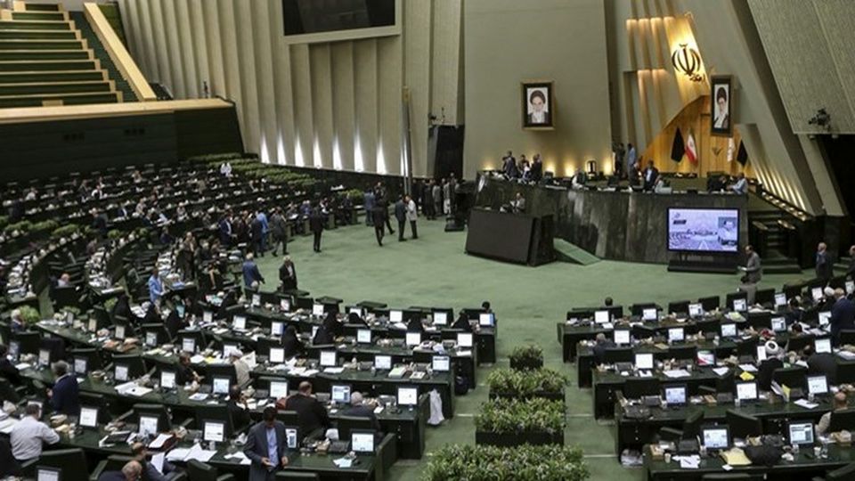 نامه جنجالی نمایندگان مجلس به رهبر انقلاب | باب گلایه و انتقاد باز شد
