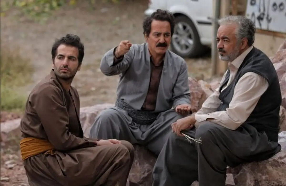 حمله به نون‌خ و سعید آقاخانی
