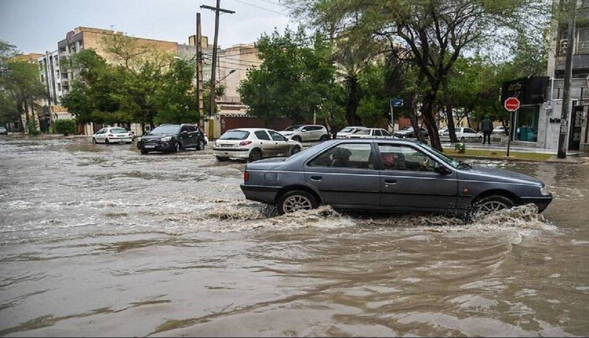 خیابان‌های اهواز زیر آب رفت/ببینید
