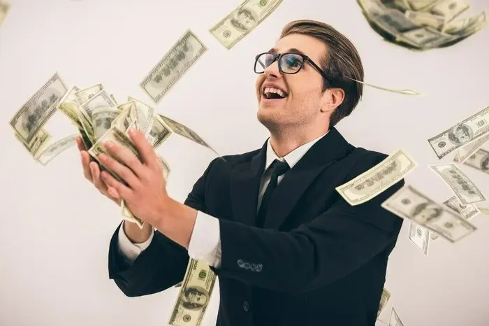 ۲۰۲۴ برای متولدین  این ماه‌‌ها همراه با کلی پول و ثروت خواهد بود / بخوانید