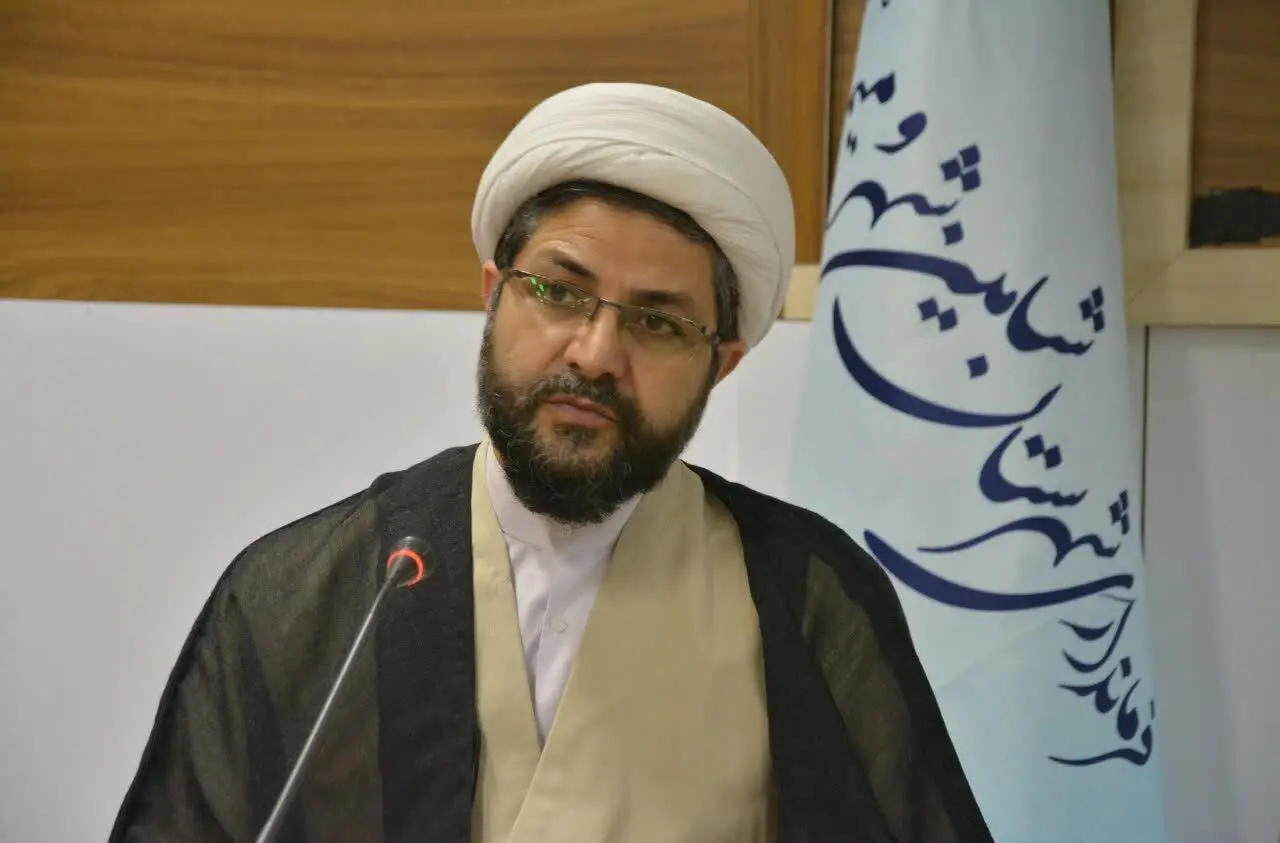 عذرخواهی یک امام جمعه به دلیل حرف‌های جنجالی‌اش درباره معلمان + عکس
