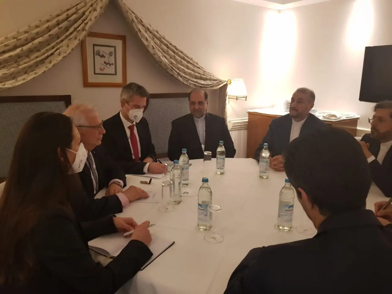 امیرعبداللهیان با بورل دیدار کرد

