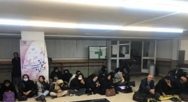 تجمع جمعی از کنکوریهای ۱۴۰۱ در سازمان سنجش