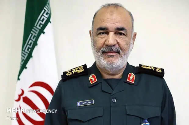 حضور سرلشکر سلامی در راهپیمایی ۱۳ آبان