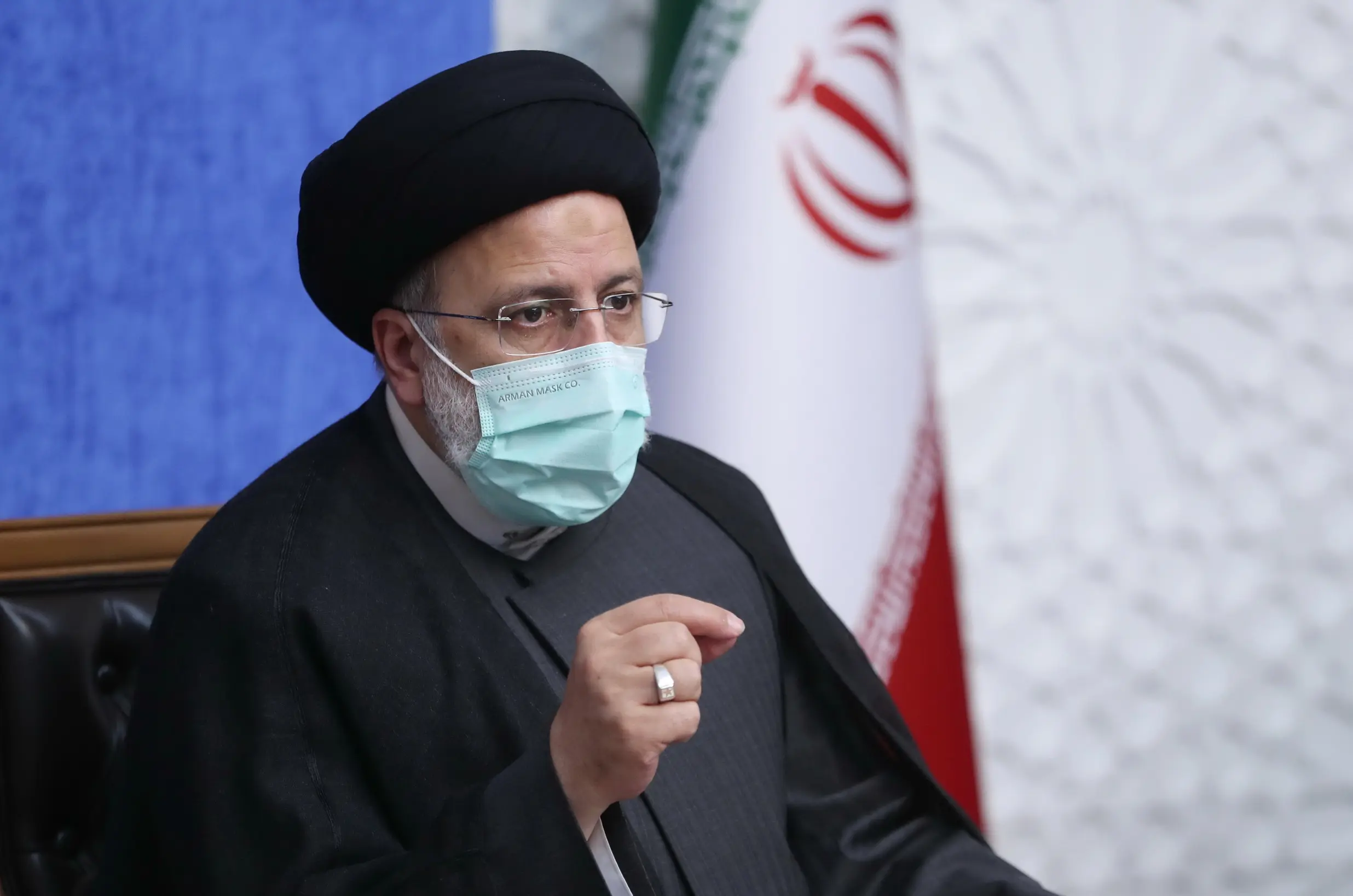 نامه رییسی به رهبری درباره بنزین 