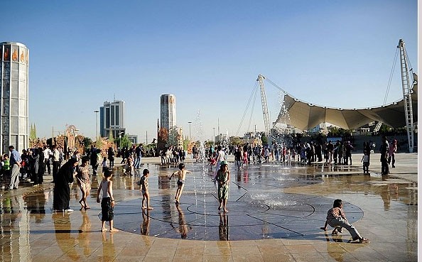 خبر روزنامه شهرداری درباره زنانه مردانه کردن پارکها
