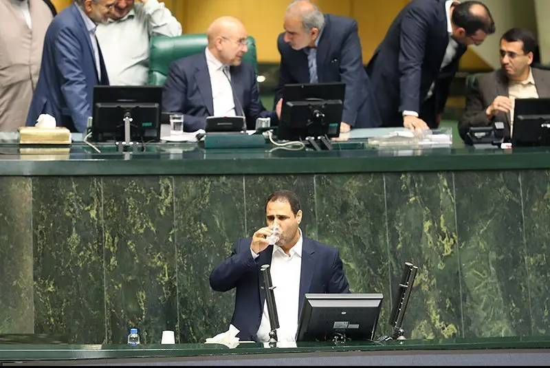 سوال از «صحرایی» درباره رتبه‌بندی معلمان در جلسه علنی مجلس

