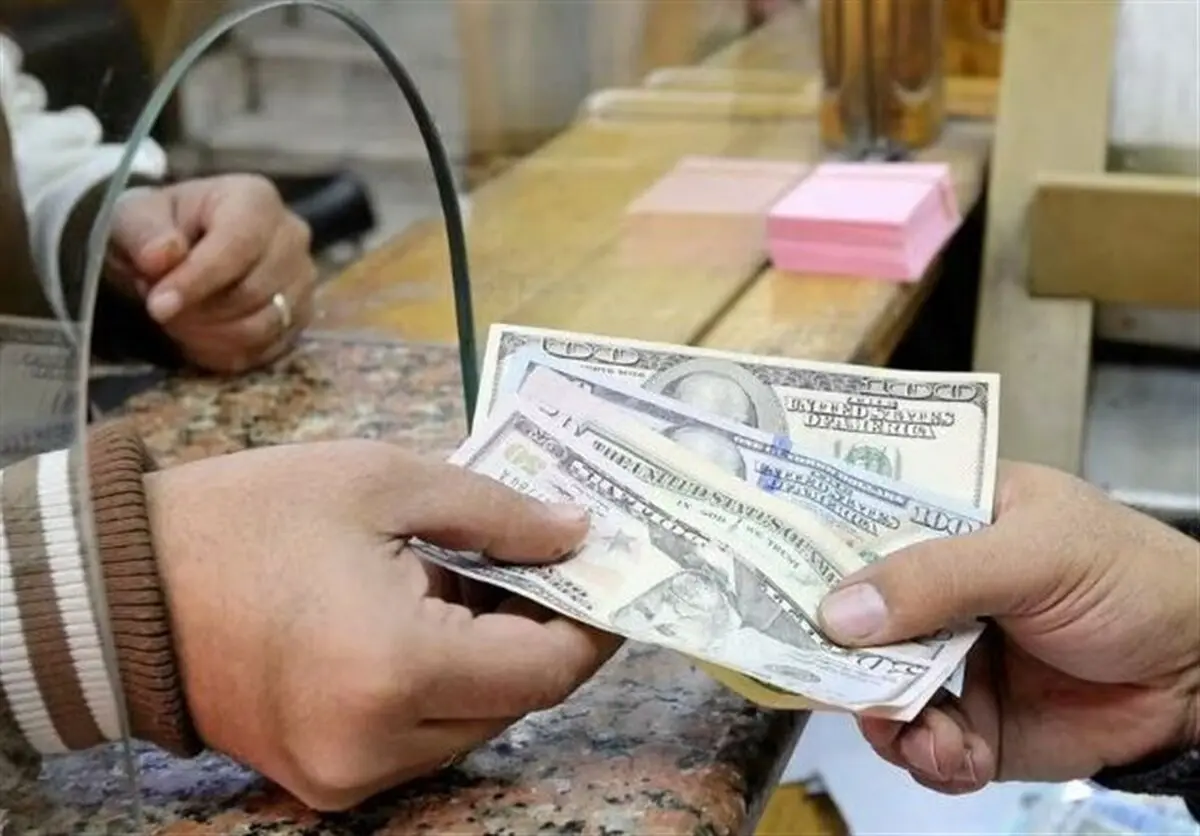 رفت و برگشت دلار به ۶۲هزار تومان