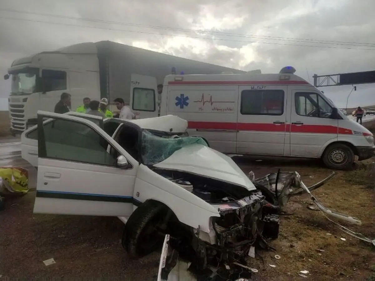 تصادف یک دنا و پژو، پنج کشته برجای گذاشت!