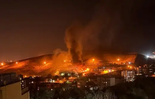 یک آتش نشان: در اوین جنگ بود/ چند نفر را با تیر زدند