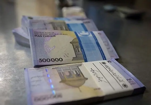 تاخیر مجلس در تصویب قانون متناسب‌سازی حقوق کارکنان و بازنشستگان با تورم 
