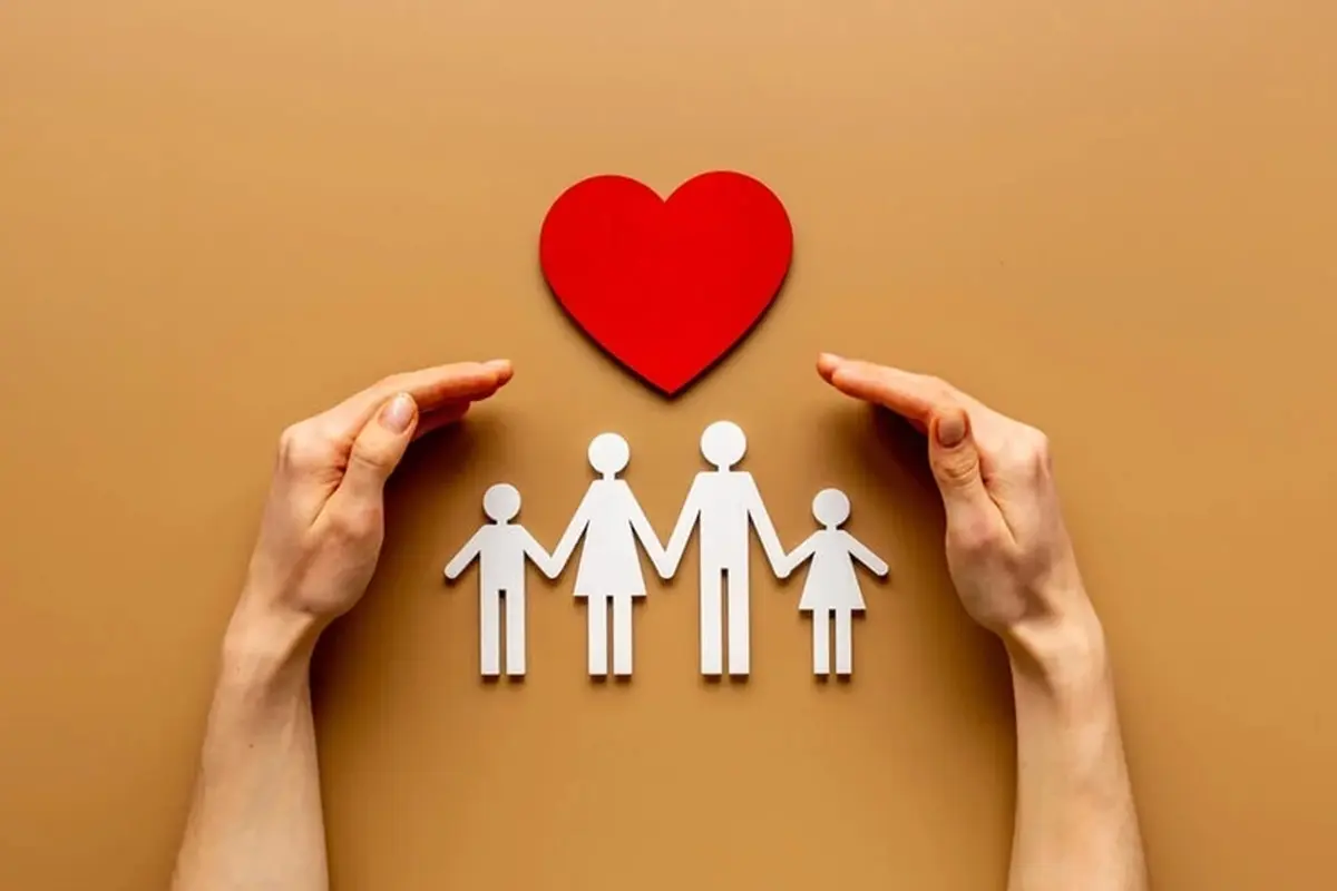 آیا بیمه عمر ارزش دارد؟ بررسی مزایا، معایب و بازده مالی