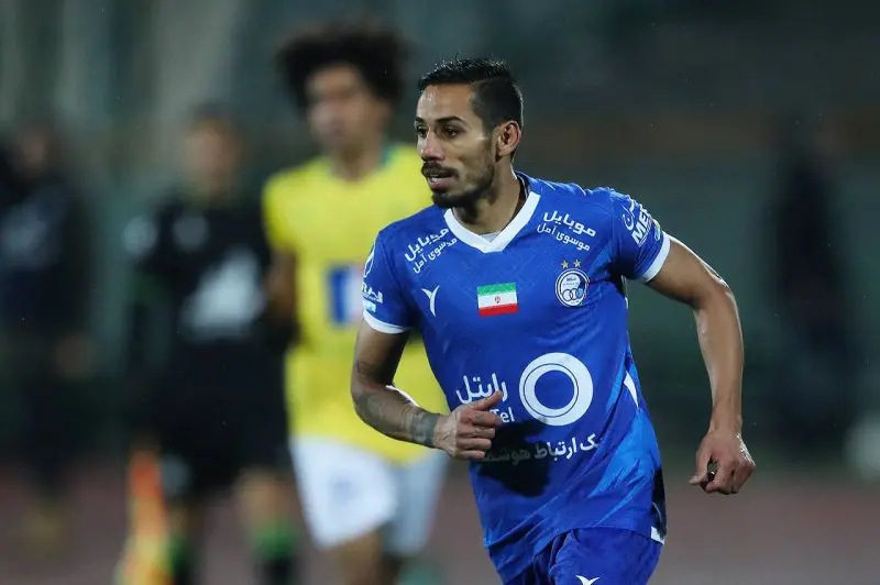 سونامی به استقلال رسید/جدایی این بازیکن از استقلال