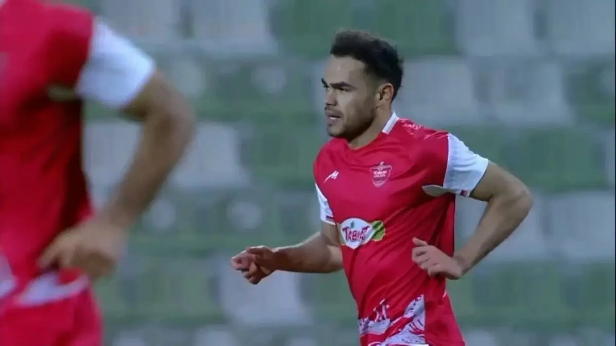 اوستون اورونوف پرسپولیس را نجات داد