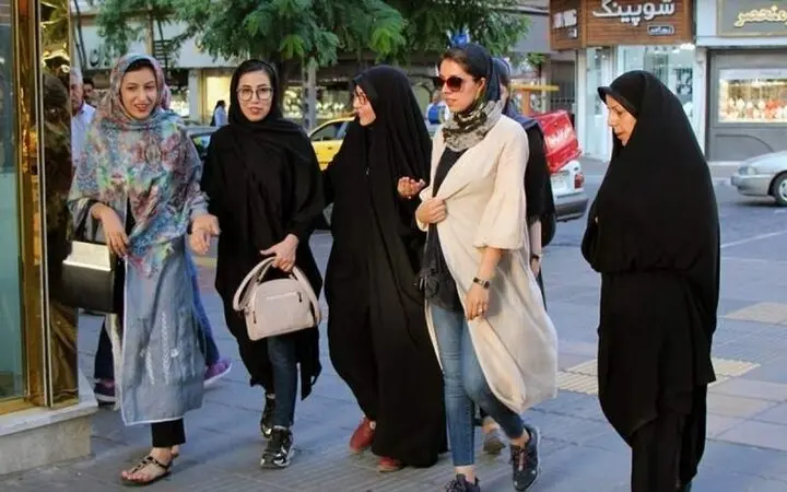 نحوه کار کلینیک‌‌های ترک بی‌حجابی اعلام شد/ این زنان به این مراکز معرفی می شوند
