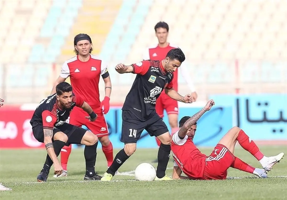 ترکیب پرسپولیس مقابل استقلال


