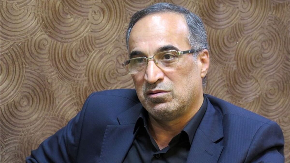 واعظ آشتیانی: دولت به جذب وزرای استیجاری روی آورده است