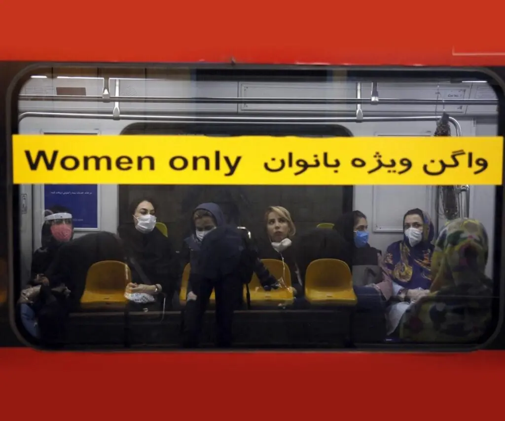 طرح جدید مترو برای ممانعت از ورود آقایان به واگن بانوان