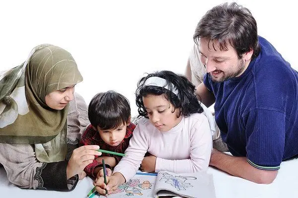 بنر عجیب شهرداری برای تبلیغ فرزندآوری! +عکس