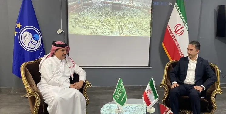 دیدار خطیر با سفیر عربستان جنجالی شد
