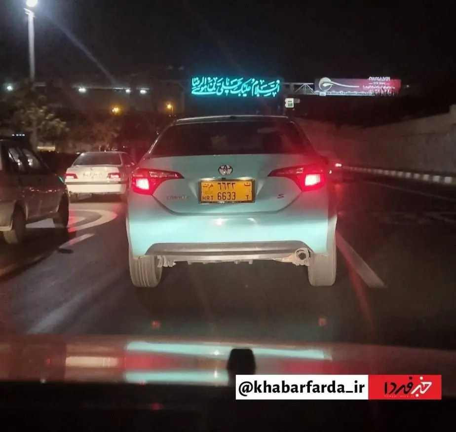 تردد تاکسی‌های افغانستان در مشهد سوژه شد + عکس