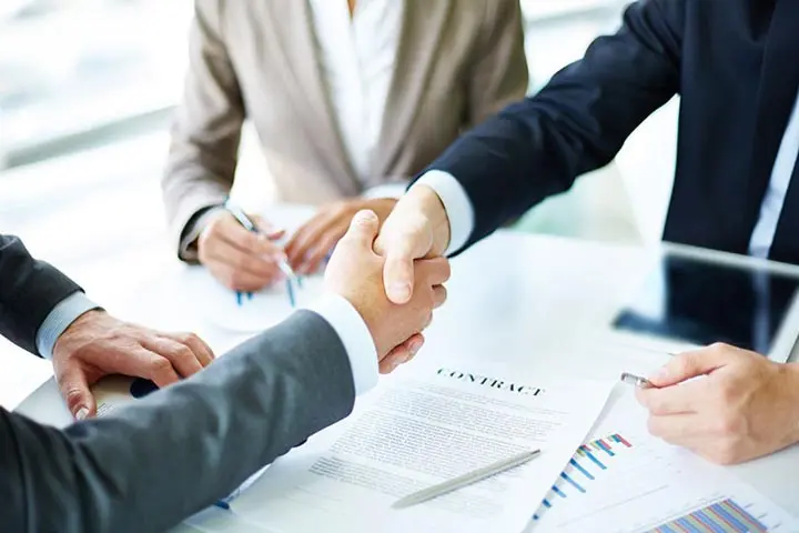 مسافر جذب‌کن‌، پول بگیر!