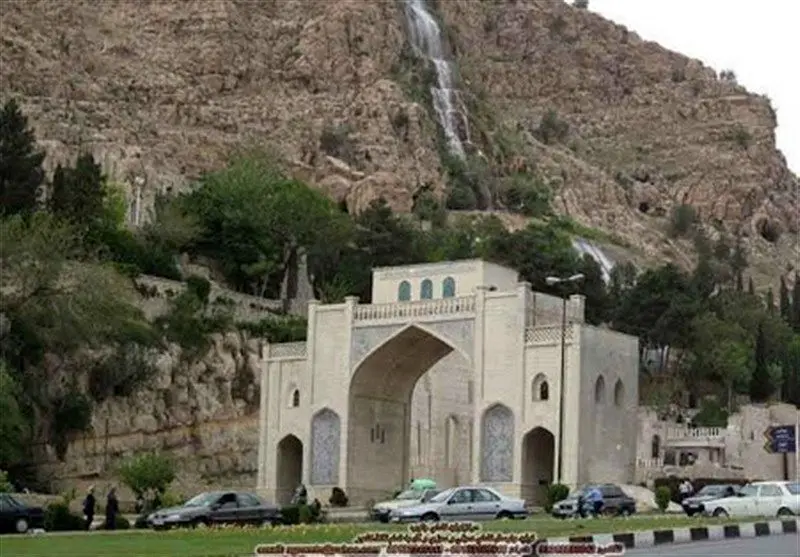 ورودی دروازه قرآن شیراز مسدود شد + جزئیات
