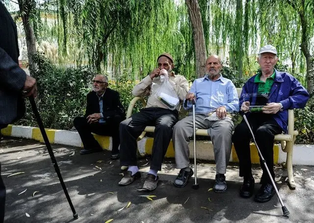درخواست مجلس برای اصلاح بیمه تکمیلی بازنشستگان کشوری و فرهنگیان بازنشسته