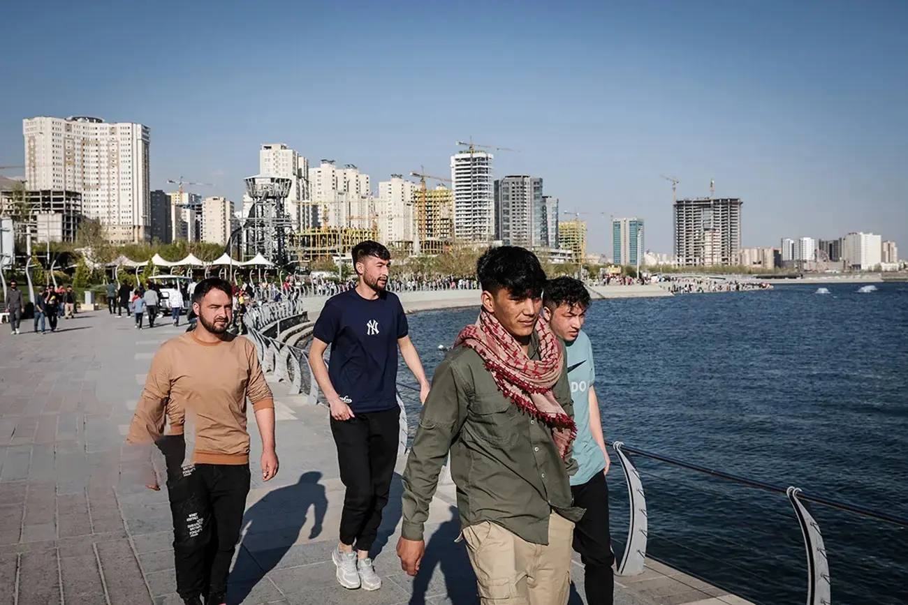حضور مهاجران افغان در دریاچه چیتگر  ممنوع شد

