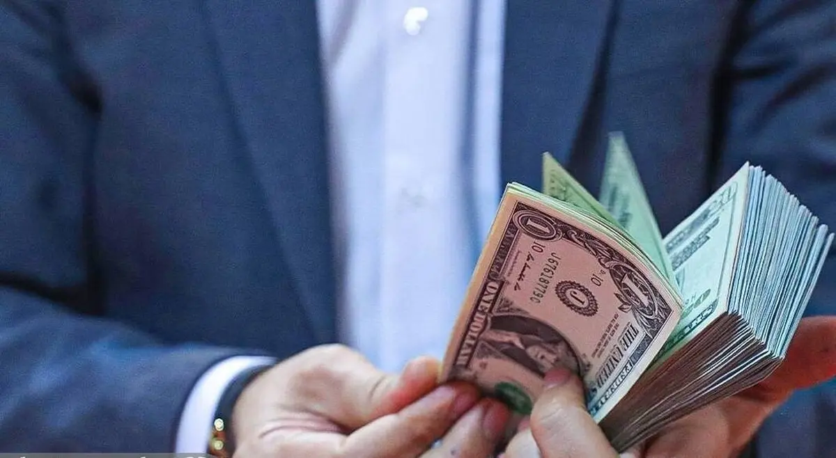 قیمت دلار سقوط کرد؛ قیمت دلار امروز پنجشنبه ۱۶ مرداد ۱۴۰۴ 