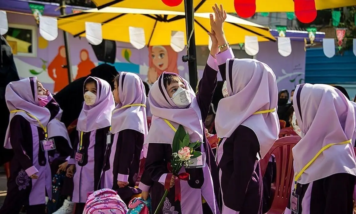طرح جدید و خبرساز دولت برای دختران در مدارس


