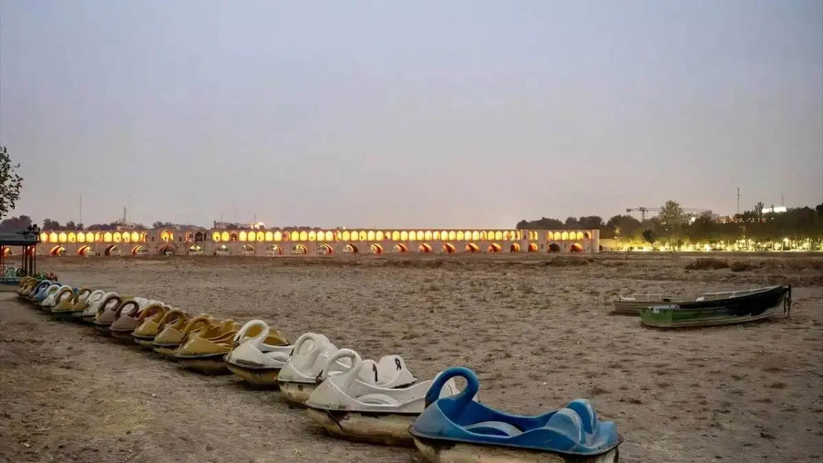 سی و سه پل اصفهان 