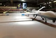 فیلم/ اصابت دقیق پهپاد ایرانی به رادار آمریکایی در بحرین
