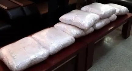 کشف محموله سنگین پشمک و رب انار تریاکی به مقصد انگلیس! + عکس