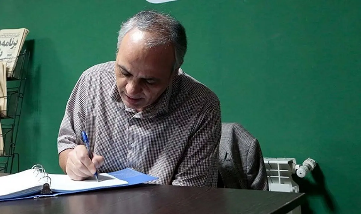 پیش‌بینی احمد زیدآبادی از سال ۱۴۰۲: سال سرنوشت!