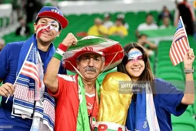 تماشاگران بازی ایران و آمریکا