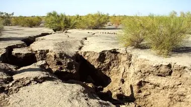 ۲۰ سال هشدار بی‌نتیجه؛ فرونشست در اصفهان به بحران رسید