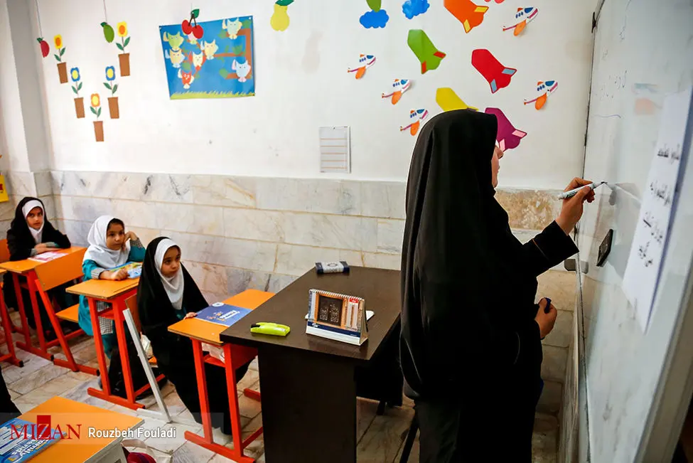 خبر مهم وزیر درباره لایحه رتبه‌بندی معلمان | آخرین وضعیت طرح همسان‌سازی حقوق بازنشستگان و فرهنگیان
