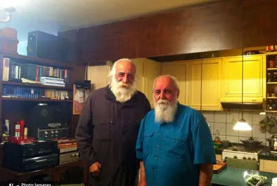 هوشنگ ابتهاج به قاب تصویر