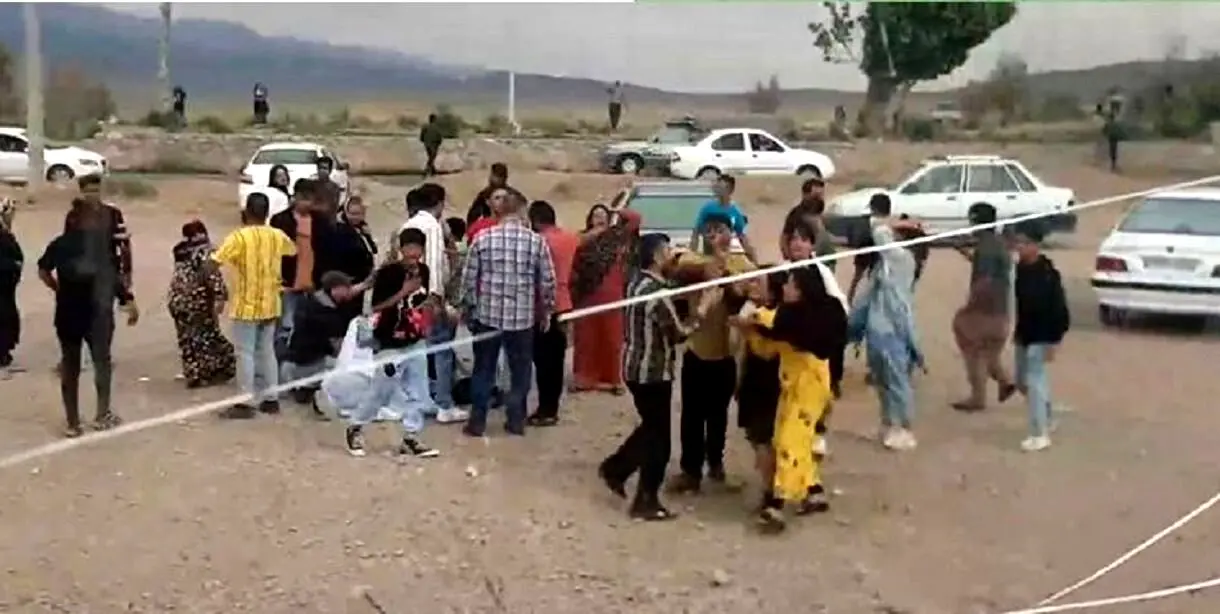 می‌خواستند چند نفر را در اتوبوس حبس کنند / جزییات تازه حادثه باغ شازده ماهان | جنازه را خودشان دفن کردند
