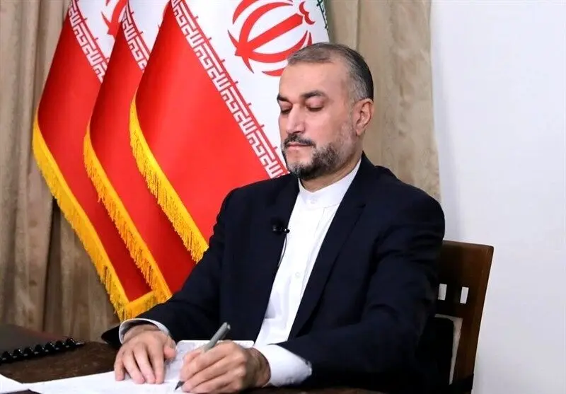عکسی  از همسر و دختر حسین امیرعبداللهیان

