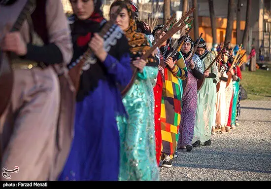 جشن جهانی نوروز در محوطه تاریخی طاقبستان /عکس


