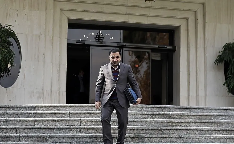 وزیر ارتباطات تکلیف قطع سراسری اینترنت را روشن کرد