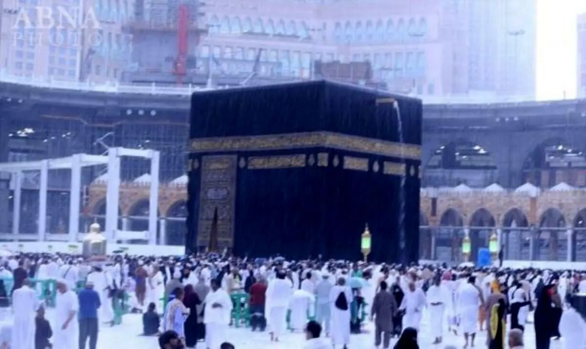 ببینید| خانه خدا سفیدپوش شد