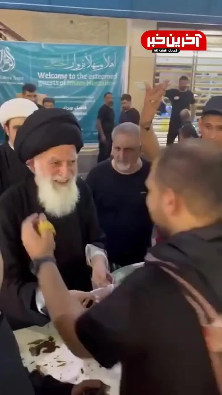 پذیرایی جانانه آیت الله علوی بروجردی از راهپیمایان اربعین + فیلم
