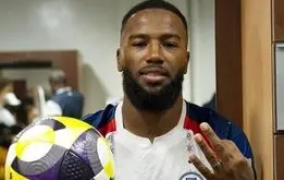 هت‌تریک تاریخی مهاجم استقلال