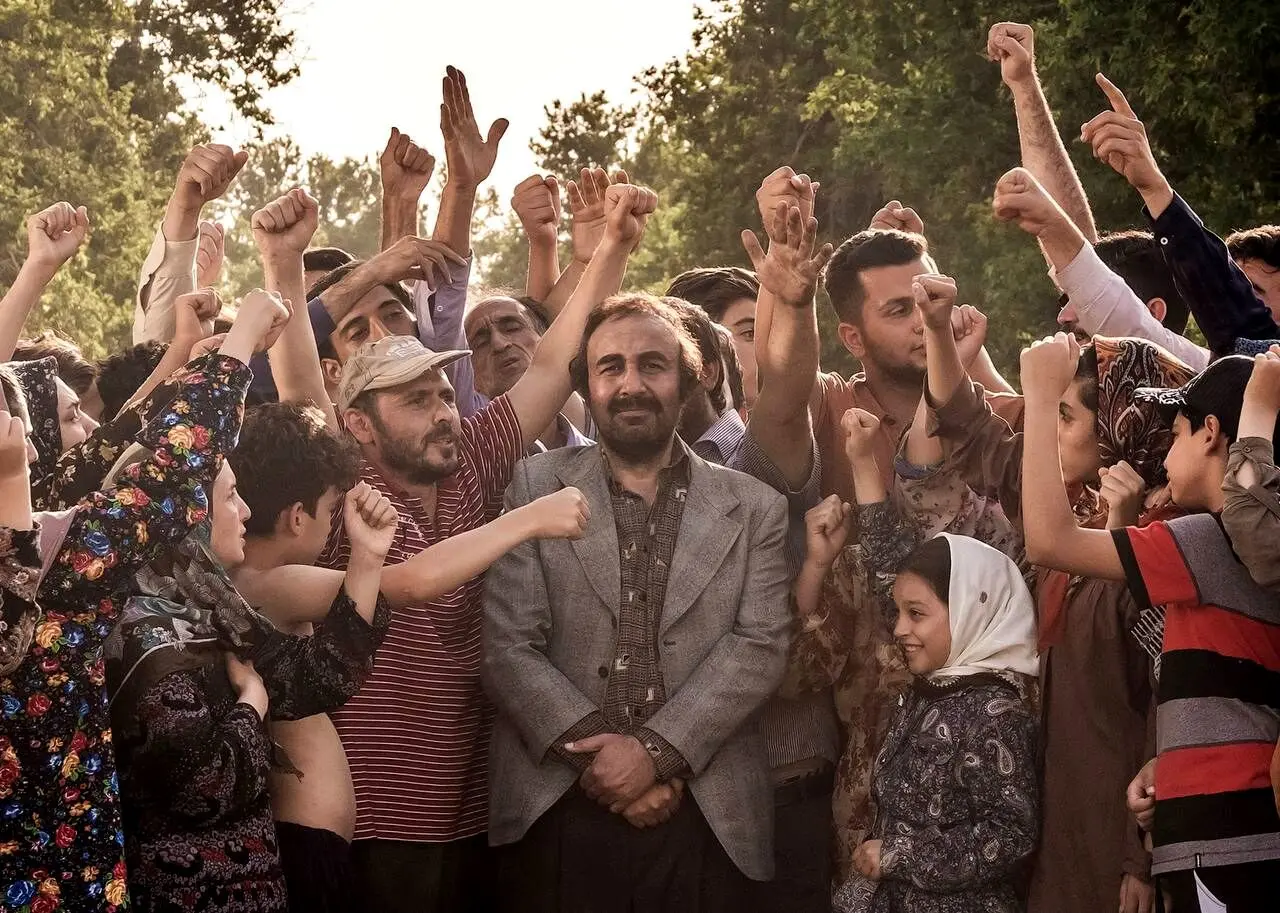 ماجرای تلخ شیرینی بله برون آقای کارگردان
